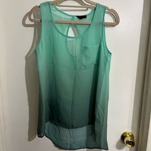 Sleeveless blouse